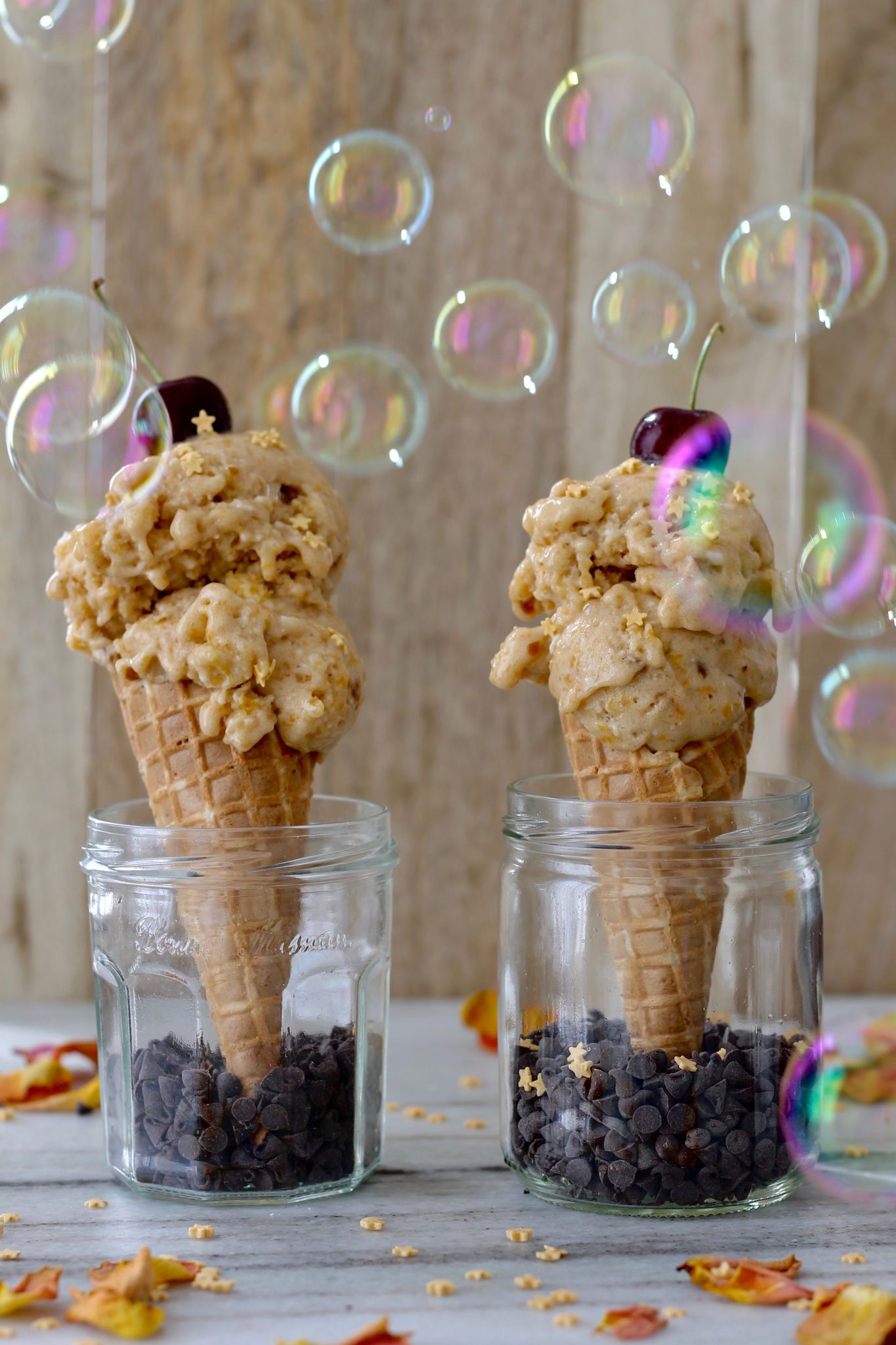 Peaches 'n Nice Cream Cones