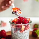 How-to-make-easy-chia-pudding-Just-3-ingredients-required-SO-thick-and-creamy-and-delicious-every-time-vegan-glutenfree-chiapudding-recipe-twospoons