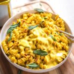 the best easy vegan mac and cheese (gluten-free)