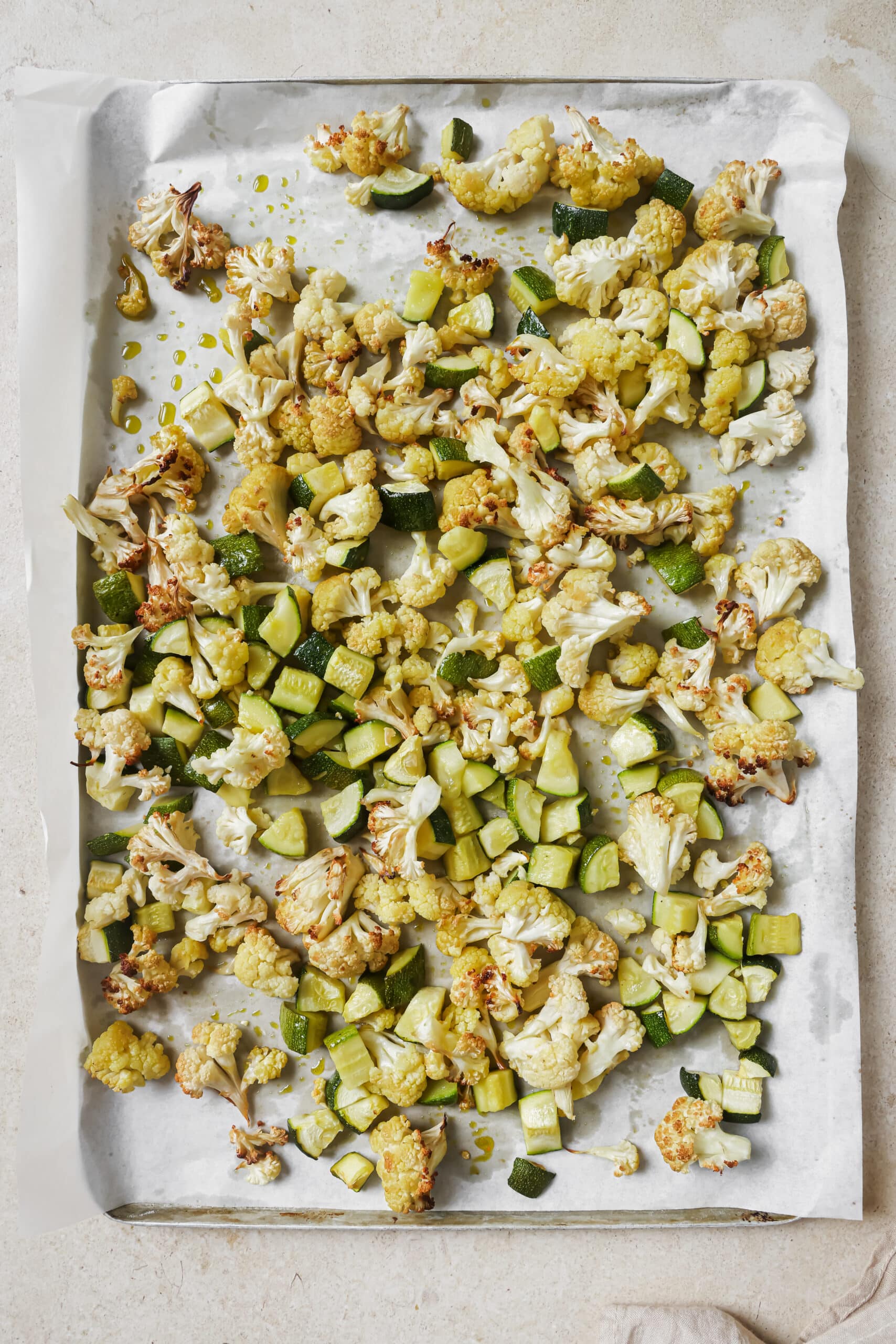 30-Minute Roasted Cauliflower Curry with Chickpeas (Vegan) - Two Spoons