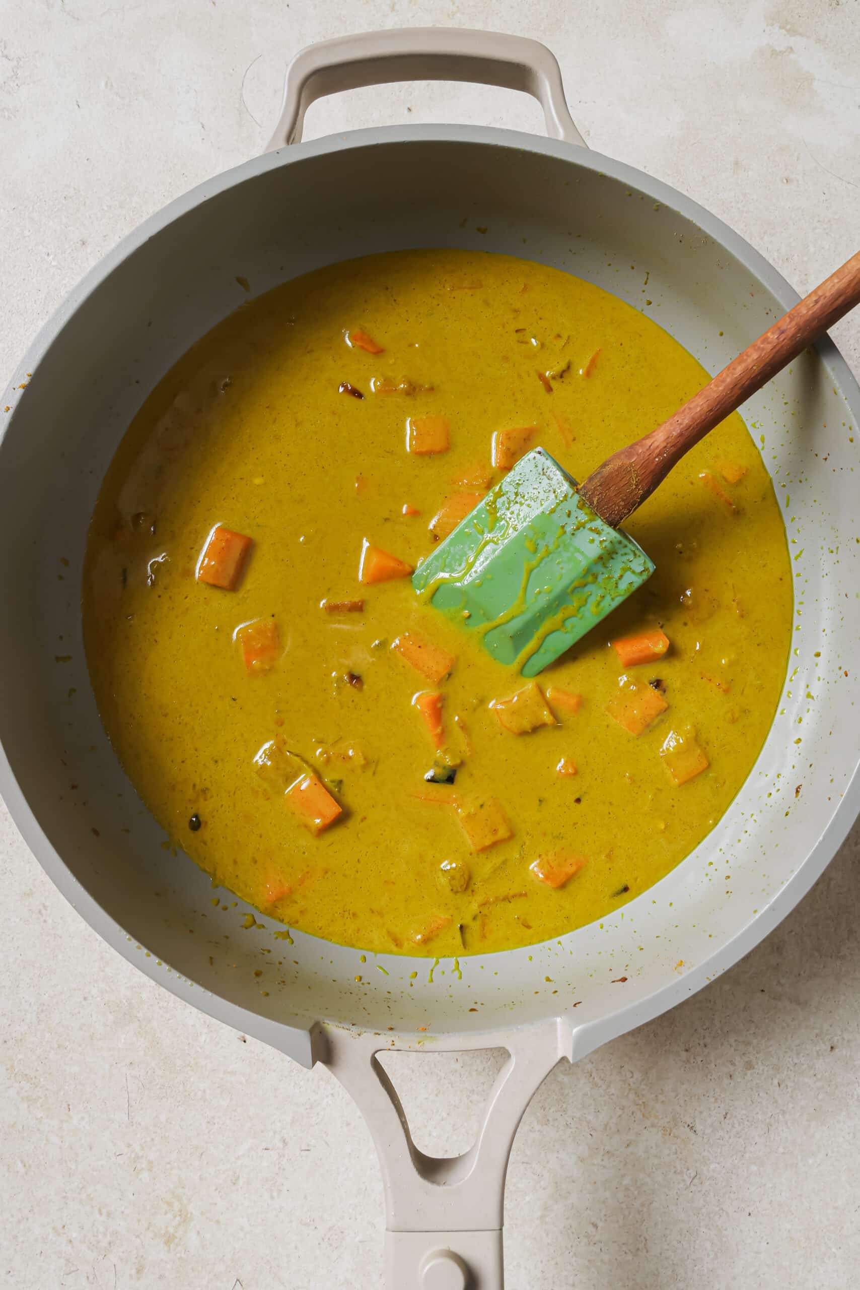 30-Minute Roasted Cauliflower Curry with Chickpeas (Vegan) - Two Spoons