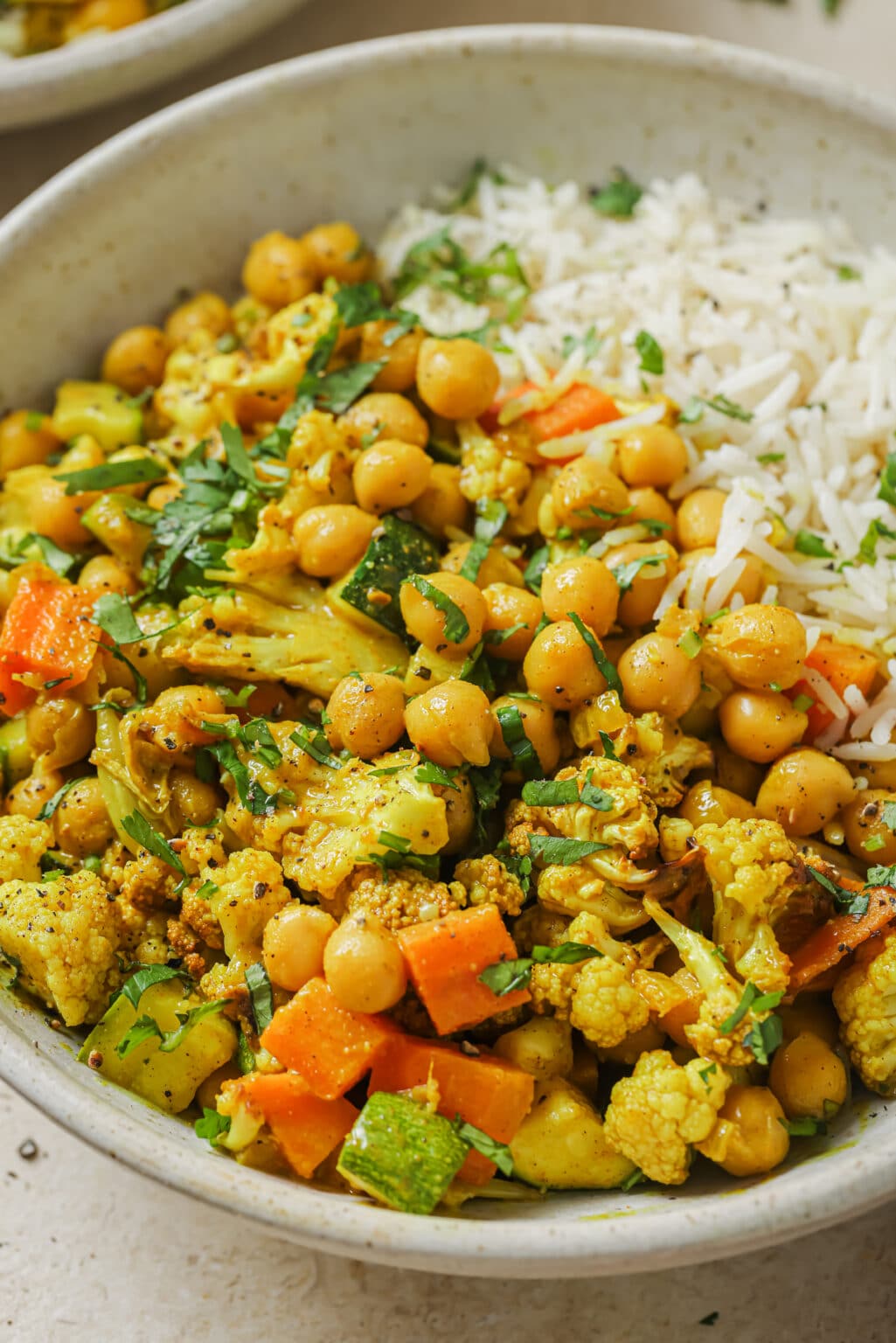 30-Minute Roasted Cauliflower Curry with Chickpeas (Vegan) - Two Spoons