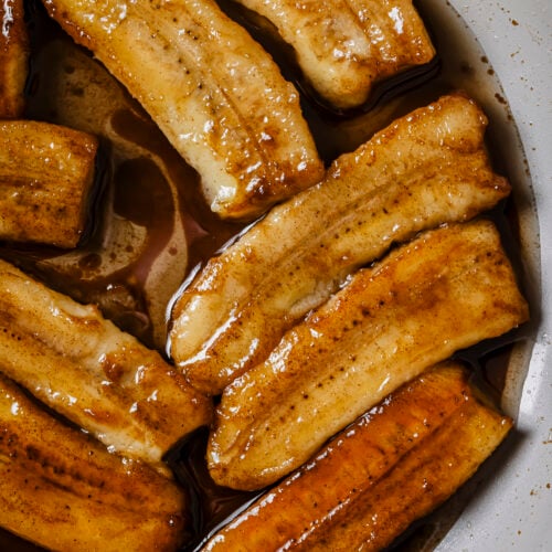10-Minute Sticky Sweet Caramelized Bananas (Vegan) - Two Spoons