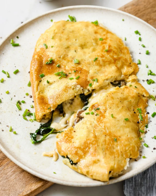 NEW RECIPE! The most egg-like vegan omelette I’ve ever made! ...and trust me, I’ve tried a lot 🧑‍🍳✨

This 20-minute tofu omelette is fluffy, creamy, protein-packed, and unbelievably close to the real deal. After multiple rounds of testing (and tweaking!), I can confidently say: this one is *chefs kiss* when it comes to taste and texture! 

Want the full recipe? Comment OMELETTE below and I’ll DM it to you! 

-
#healthybreakfastideas #plantbasedrecipes #breakfastrecipes #veganbreakfast #twospoons #tofurecipes #tofuomelette #veganomelette