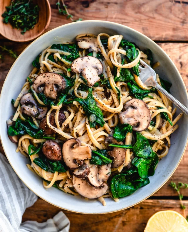 My 20-Minute Creamy Vegan Mushroom Pasta is trending like crazy - so thought I’d share it here. Comment “PASTA” and I’ll send you the recipe. It’s creamy and comforting, made with cremini mushrooms, spinach, coconut milk, shallots and thyme. Enjoy my loves! 

#veganpasta #mushroomlove #pastalover #plantbasedrecipes #twospoons