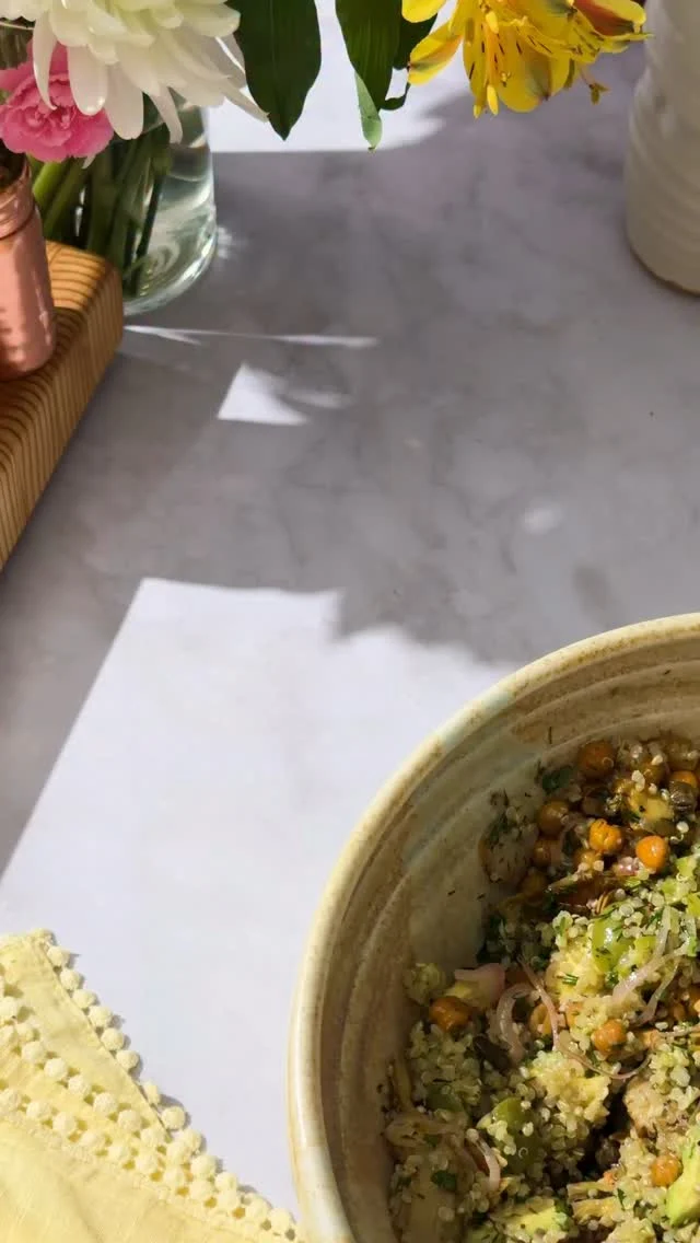 Ask me what’s the most underrated vegetable? Here’s my latest for Salads with Substance: Warm Roasted Chickpea and Artichoke Salad. Comment ”ARTICHOKE” for the recipe and I’ll DM it to you.🫶

#artichokes #wholefoodplantbased #saladsofinstagram #chickpeasalad #quinoasalad 

https://www.twospoons.ca/roasted-chickpea-artichoke-salad-with-quinoa/