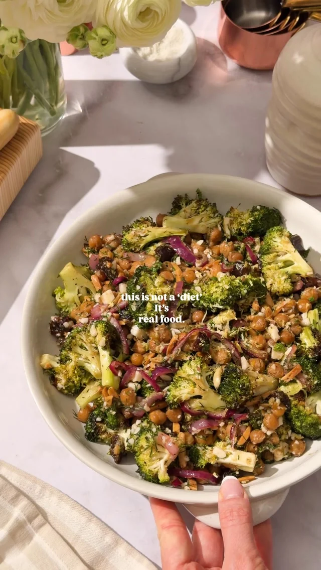 Ditch the restrictions, bring on the real food. 🌿✨ Eating plant-based isn’t about eating less—it’s about abundance, vibrant ingredients, and nourishing your body to thrive.

Comment “SALAD” 7 days of inspo! 📌

#wholefoodplantbased #RealFood #PlantBasedRecipes #WFPB #EatToThrive
