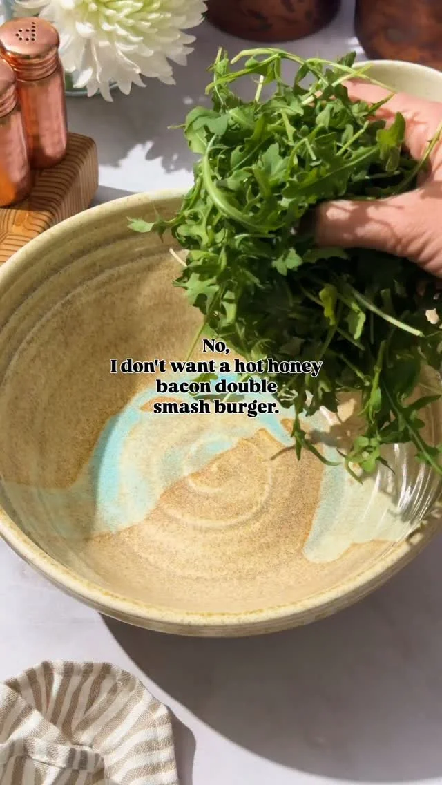 My body wants plants.🌱 

Follow @twospoons.ca for more healthy plant-based salad recipes. 

#saladlover #wholefoodplantbased #wholefoodeating #cleaneatingdiet #cleaneats 

https://www.twospoons.ca/20-minute-blood-orange-and-fennel-salad-with-arugula/