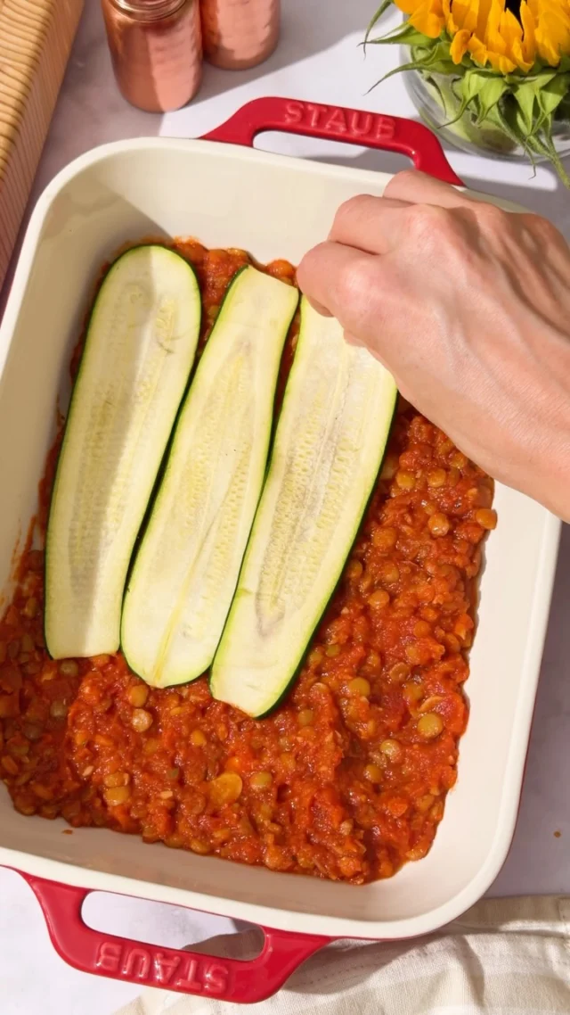 Your lasagna just got a lot healthier… 😮🌱 19g plant protein + 19g fiber.💪 Comment “RECIPE” for this Baked Zucchini Lasagna. 

#zucchinilasagna #healthydinnerideas #wholefoodsplantbased #zucchininoodles #zucchinirecipes 

https://www.twospoons.ca/healthy-vegan-zucchini-lasagna-gluten-free/