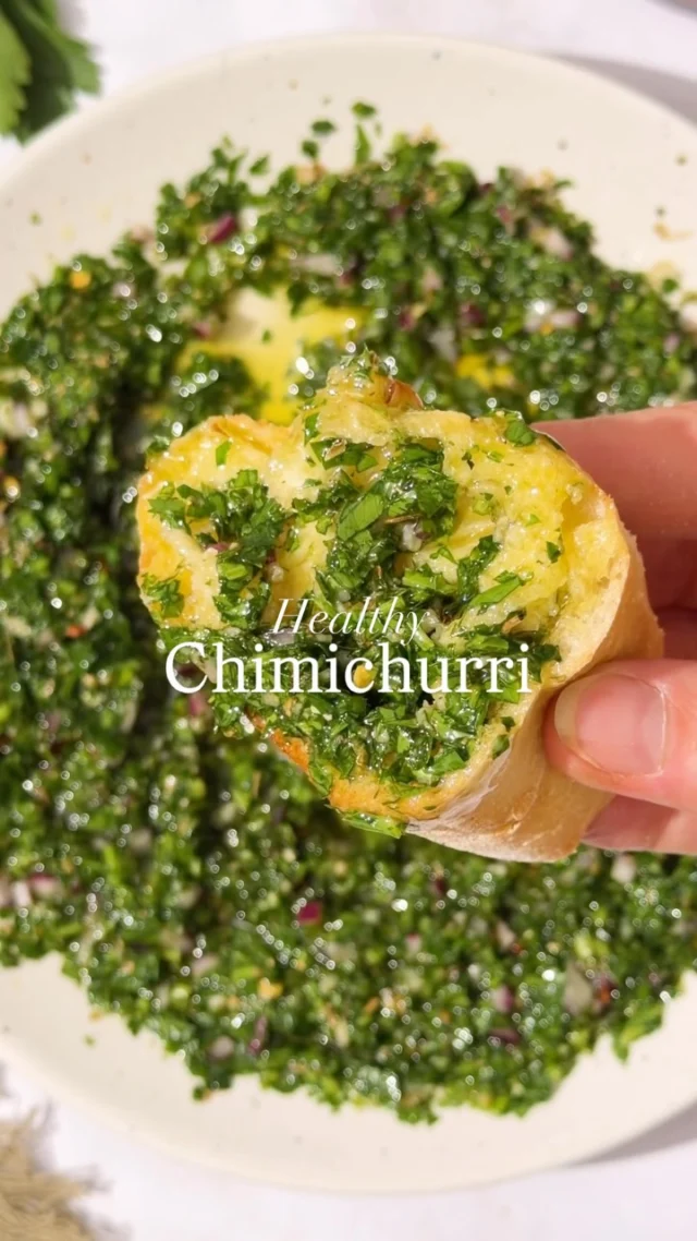 5-Minute Chimichurri, and 5 healthy ways to use it.👇🌱Comment RECIPE and I’ll DM it to you.

1. Smashed potatoes 
2. Crispy tofu 
3. Cauliflower steaks
4. Roasted chickpeas 
5. Quinoa bowls or Grain bowls 

Or served with fresh baguette.🥖 

#chimichurri #chimichurrisauce #parsley #wholefoodsplantbased #healthysauce 

https://www.twospoons.ca/chimichurri-sauce/